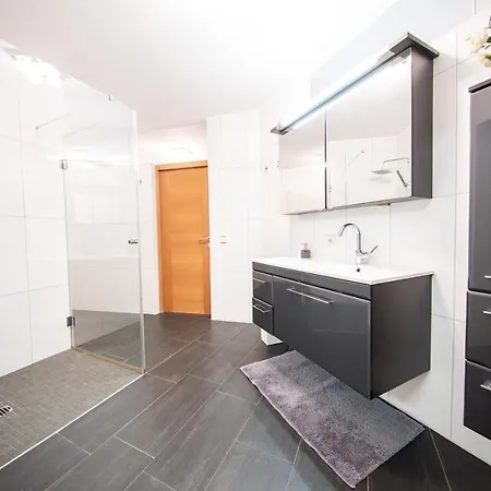 Πανσιόν Kaiserhoam 4*